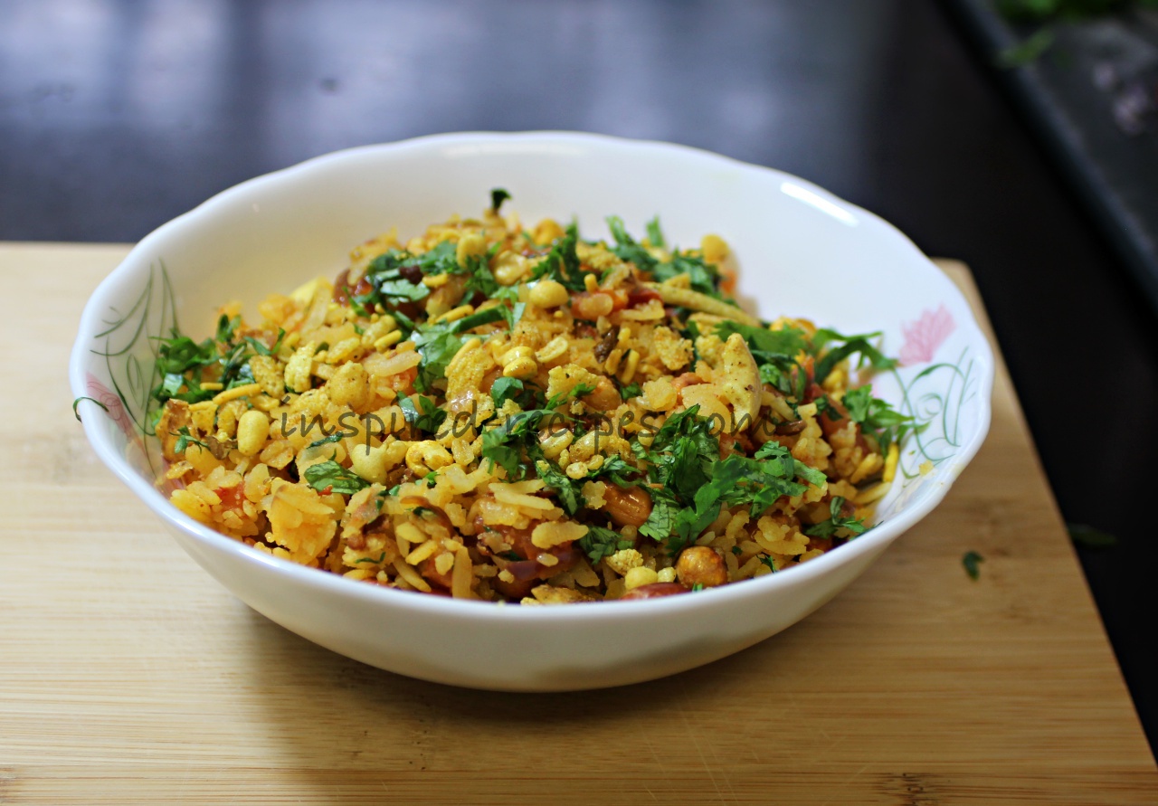 poha-recipe-2-ways-kanda-poha-aloo-poha-maharastrian-kanda-pohe